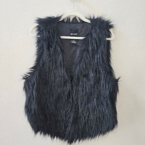 Me Jane Faux Fur Black Vest- Size Extra Large